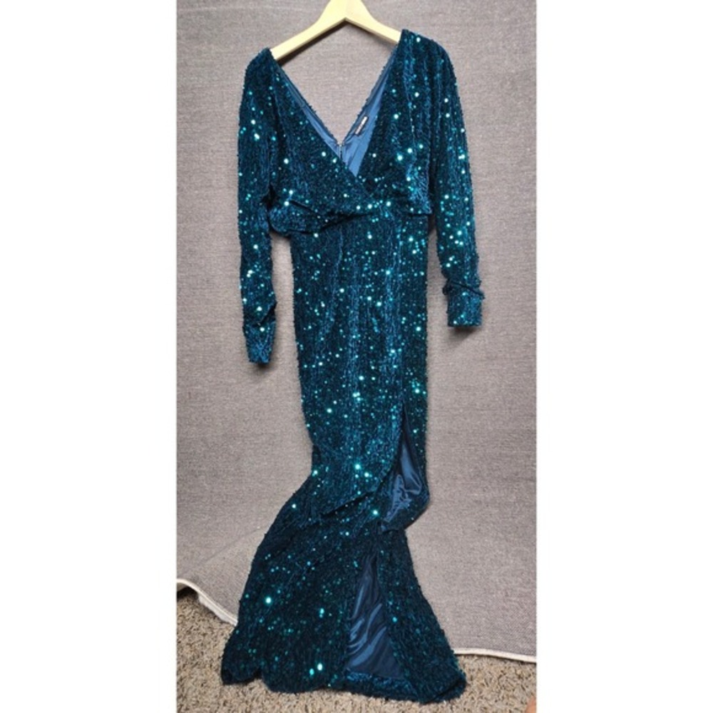 Fashion Nova Teal Sequin Velvet Maxi Dress Long Sleeve V-Neck‎ Gown Prom M